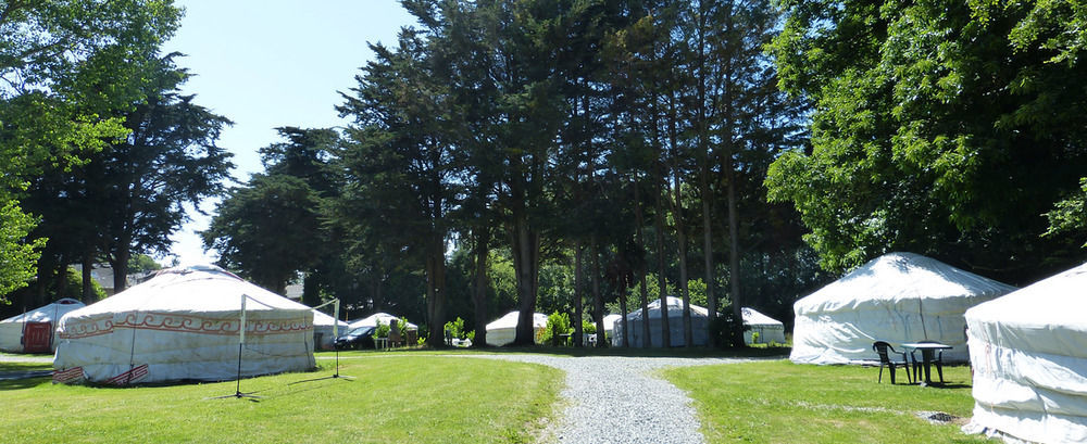 Village De Yourtes Beaussais Sur Mer Eksteriør billede